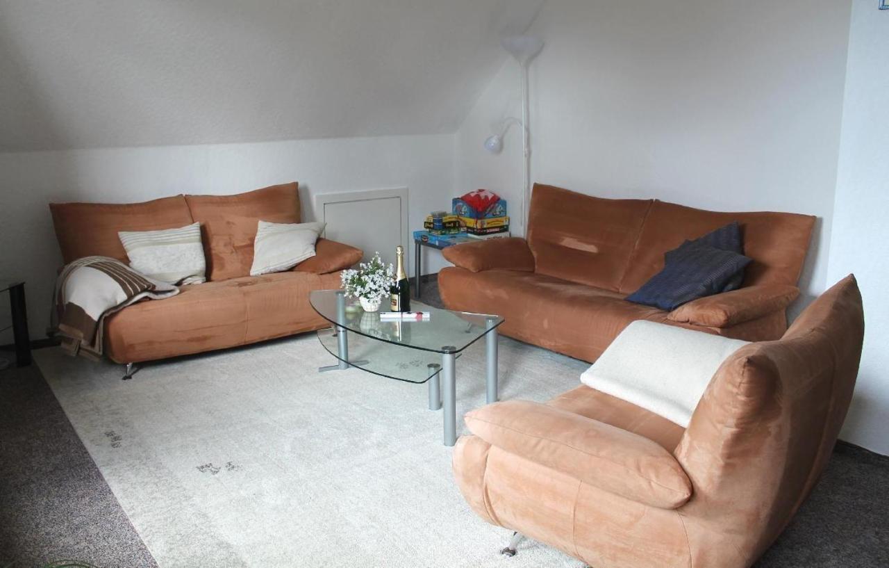 Ferienwohnung-Bei-Familie-Kuehl Fehmarn Buitenkant foto